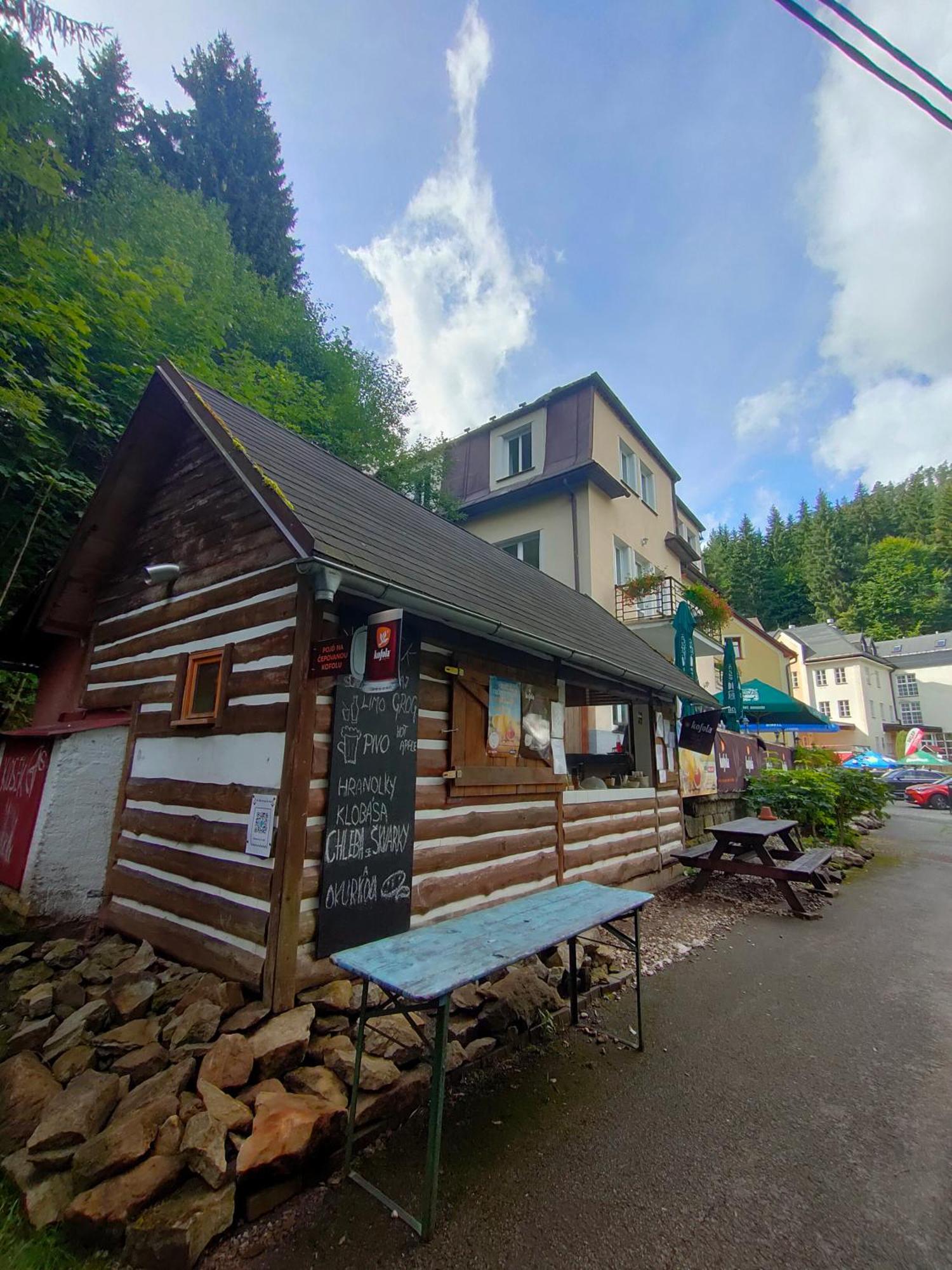 Penzion Severka Hotel Teplice nad Metuji Luaran gambar